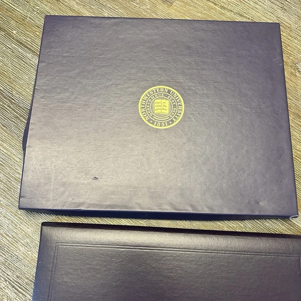 Unbranded / Northwestern University excellent original